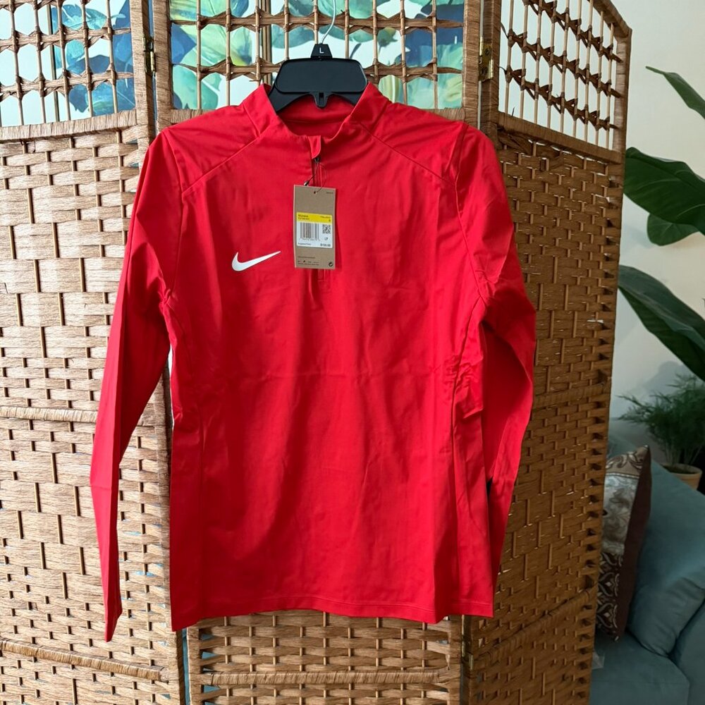 Nike Storm Fit Strike 24 Womens 1/4 Zip Pullover - Size Small - NWT *$105 MSRP*